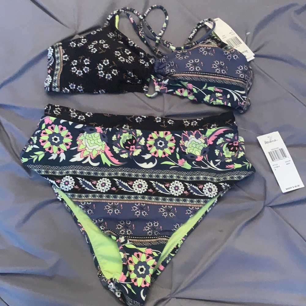 Raisins bikini